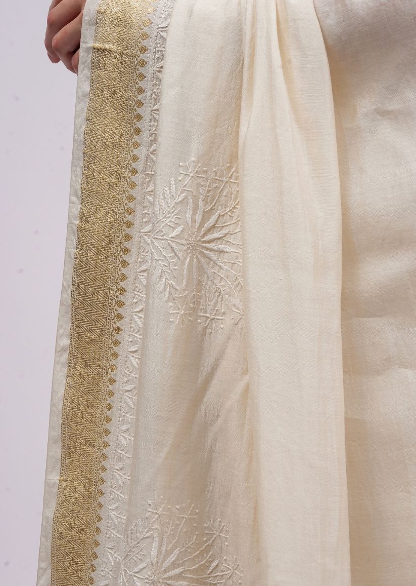 Firgun Ivory Lucknowi Chikankari Silk Saree with Unstitched Blouse Piece
