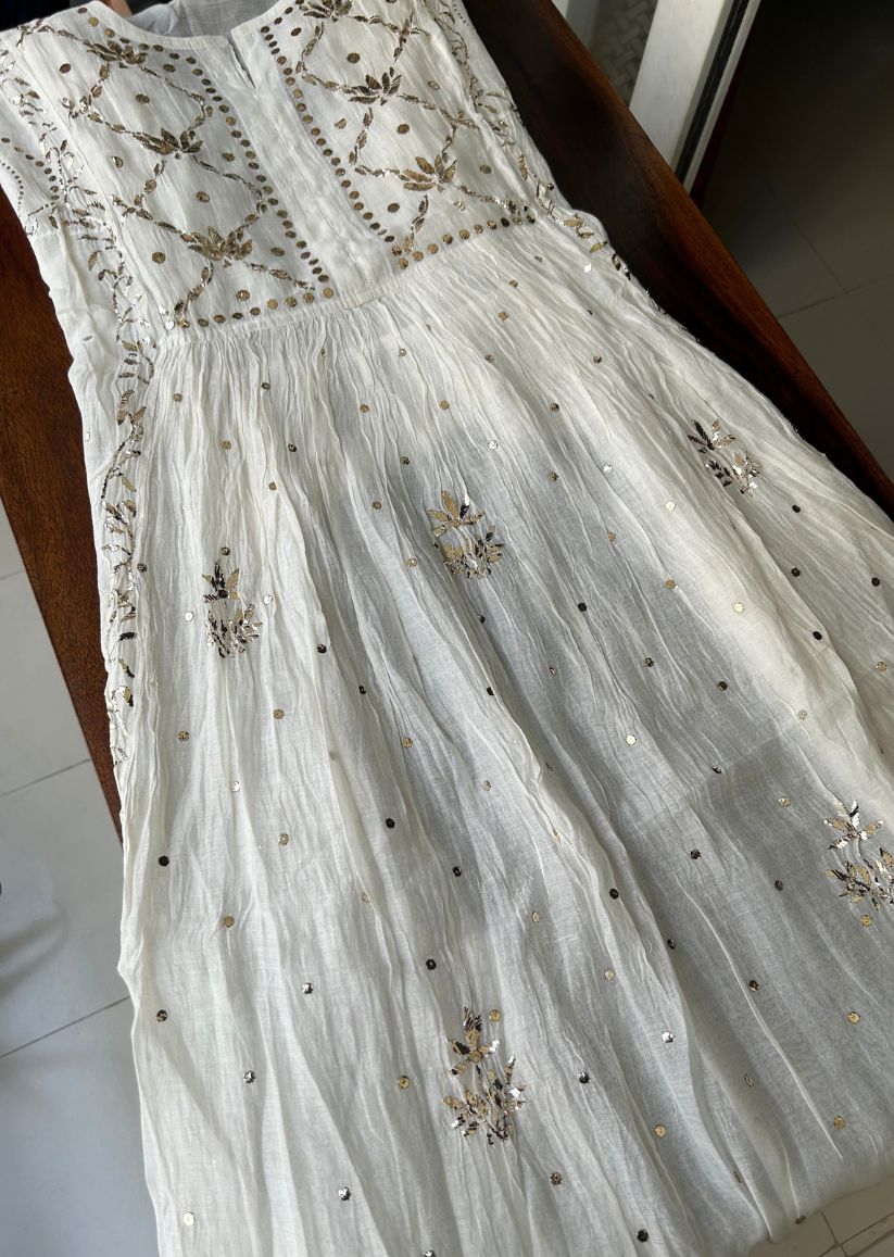 Firgun White Lucknowi Chikankari Mul Chanderi Semi-stitched Anarkali & Dupatta Set